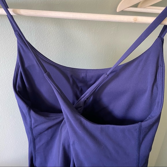 ATHLETIC DRESS, Size M - Picture 5 of 10